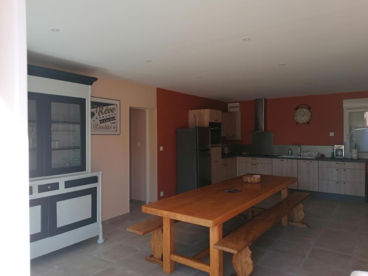 Gite De La Courtoisie Gavray-sur-Sienne Bagian luar foto
