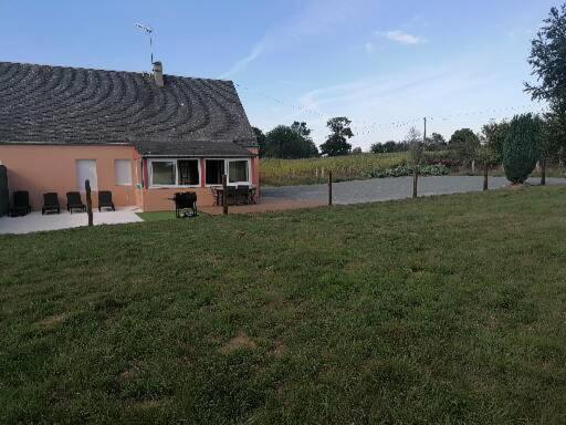 Gite De La Courtoisie Gavray-sur-Sienne Bagian luar foto